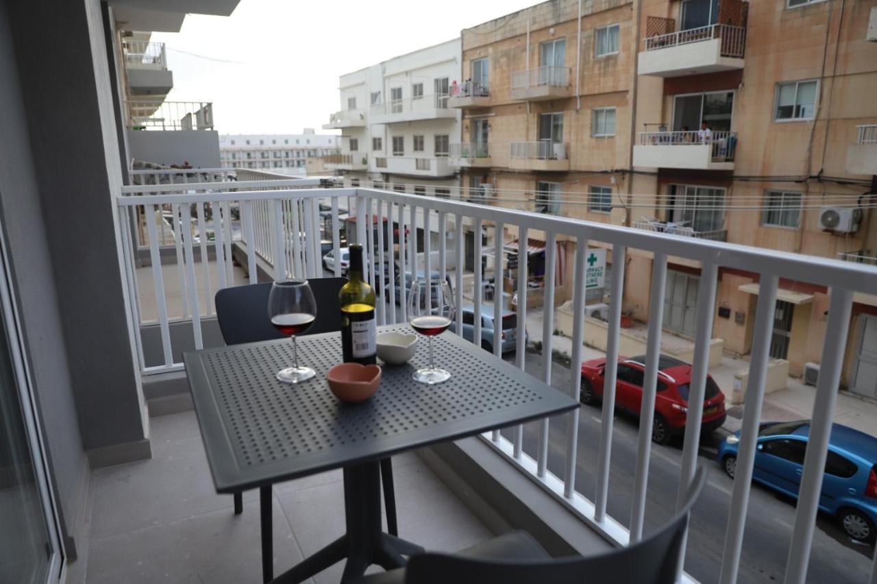 Comfort And Convenience Flat 4 Dad'S Court San Pawl il-Baħar Eksteriør bilde